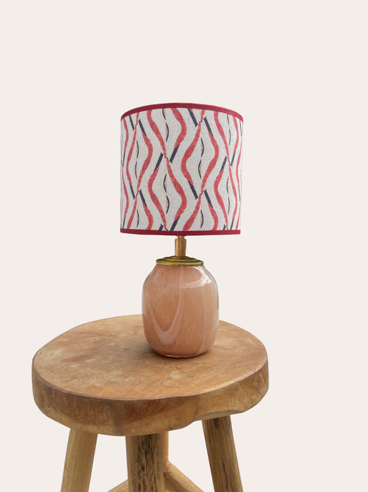 Peach met rode stripes